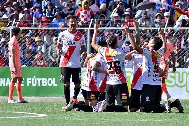  曼联C罗替补登场错失绝杀良机  