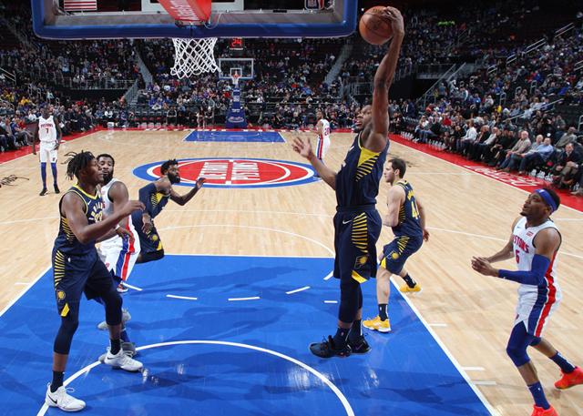  拉文扣篮盛宴公牛击败活塞重拾胜利信心  